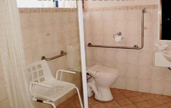 Lake Haven Motor Inn Gorokan Rom bilde