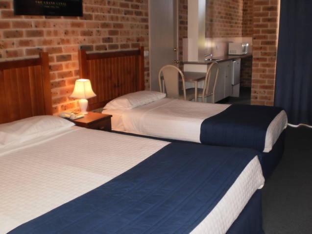 Lake Haven Motor Inn Gorokan Rom bilde